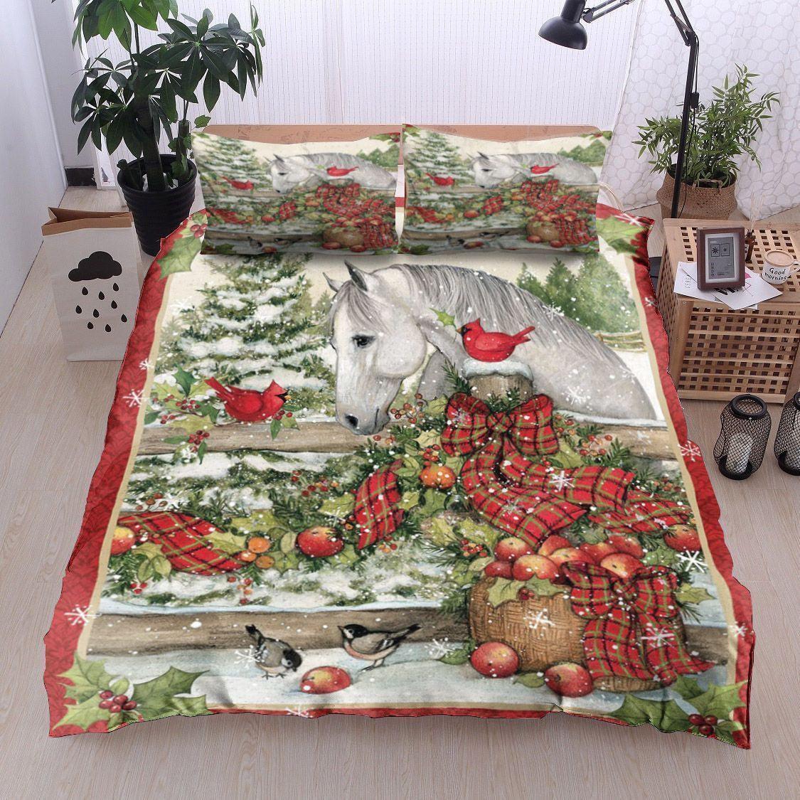 Personalized 3-piece Duvet Cover Bedding Set Horse Cardinal Christmas Bedding Set IYW