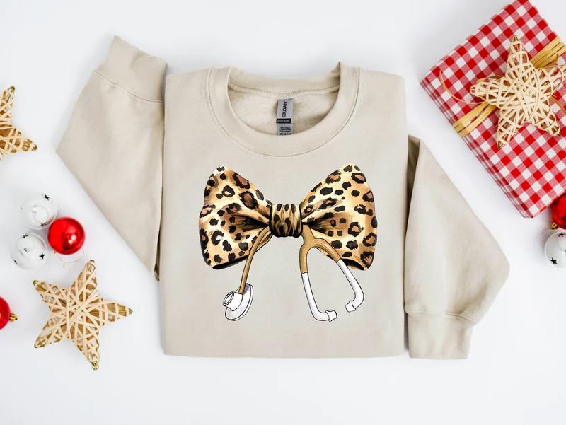Leopard Print stethoscope Sweatshirt, Retro Nurse Shirts, RN, Unisex Stethoscope Crewneck Sweatshirt, Nursing School, Nurses Week Appreciation