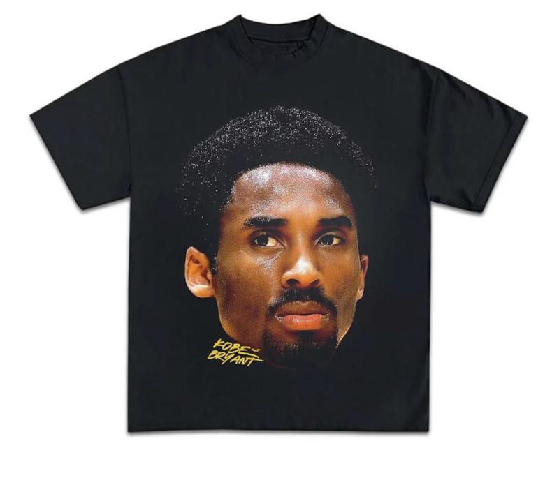 Kobe Bryant Signature Graphic T-Shirt Classic Basketball Original Unisex Tees Graphic Sports Modern Vintage Tee Menswear Top