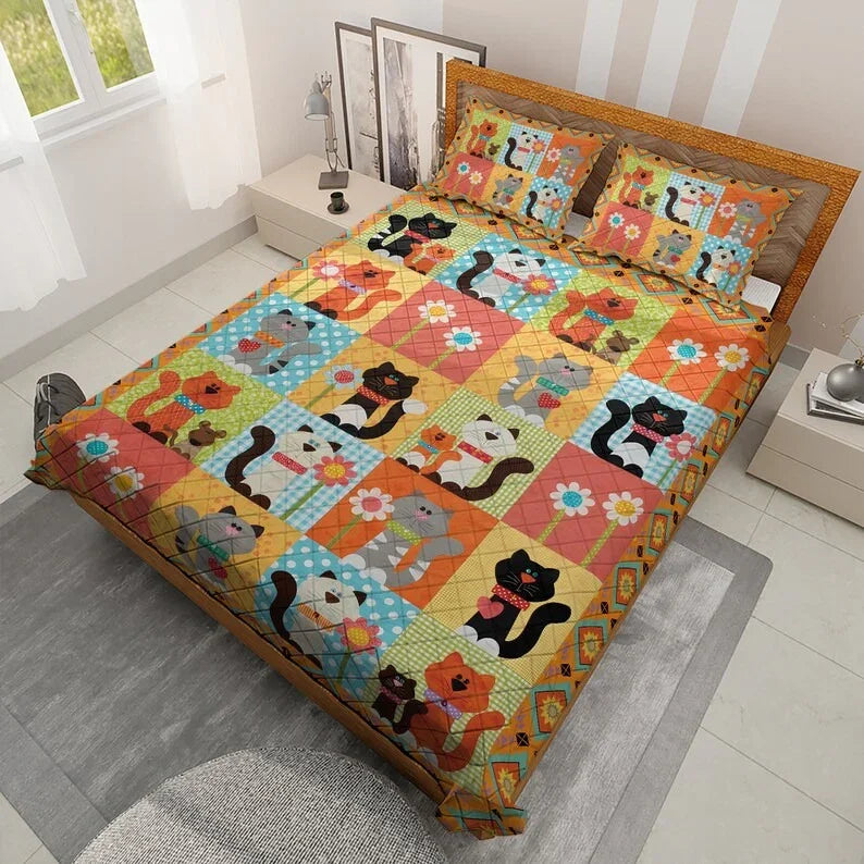 Personalized Vintage Cartoon Cat with Flower Halloween 3-Piece Quilt Bedding Set With Pillowcases