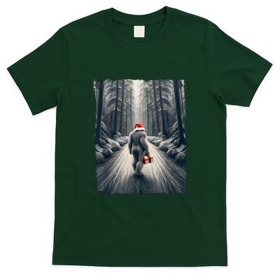 Santa Bigfoot Christmas Sasquatch Believe T-Shirt