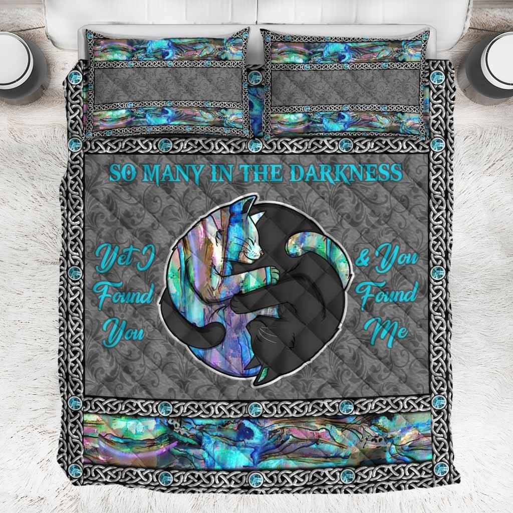 Custom So Many In The Darkness - Personalized Cat 3-Piece Quilt Bedding Set