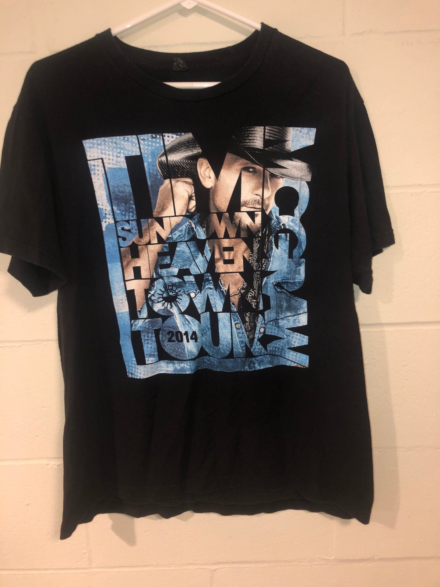 Vintage Tim McGraw Double Sided SunDown Heaven Town 2014 Tour T-Shirt