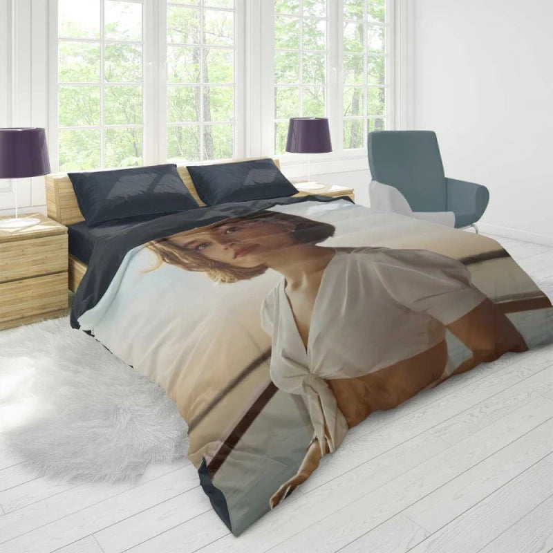 Death on the Nile Movie Emma Mackey Duvet Cover