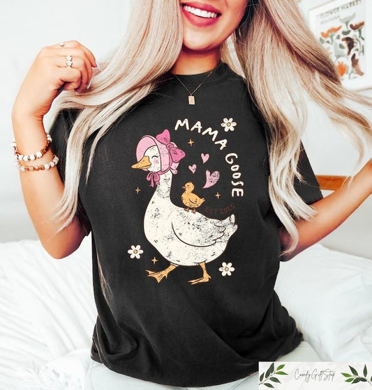 Mama Goose Silly Goose Funny Mother's Day Shirt Inspirational Retro Mama Gift T-Shirt