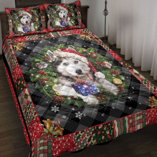 Husky Quilt Set, Siberian H Usky Wearingmas Hat Wreath Dog Quilt Blanket With Pillowcases, Quilt Bedding Set, Christmas Gift