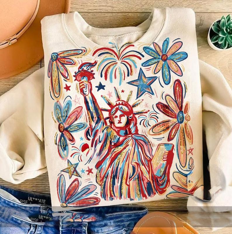 Retro Statue of Liberty Shirt 4th of July Graphic Tee America USA Floral Fireworks Unisex T-Shirt American Girl Style 100% Cotton