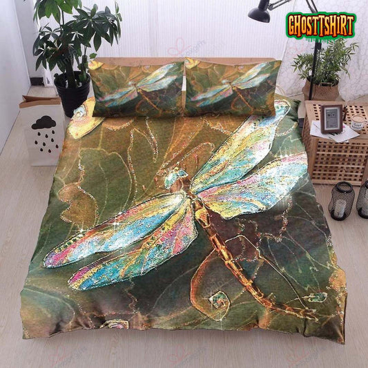 A Dragonfly Bedding Set