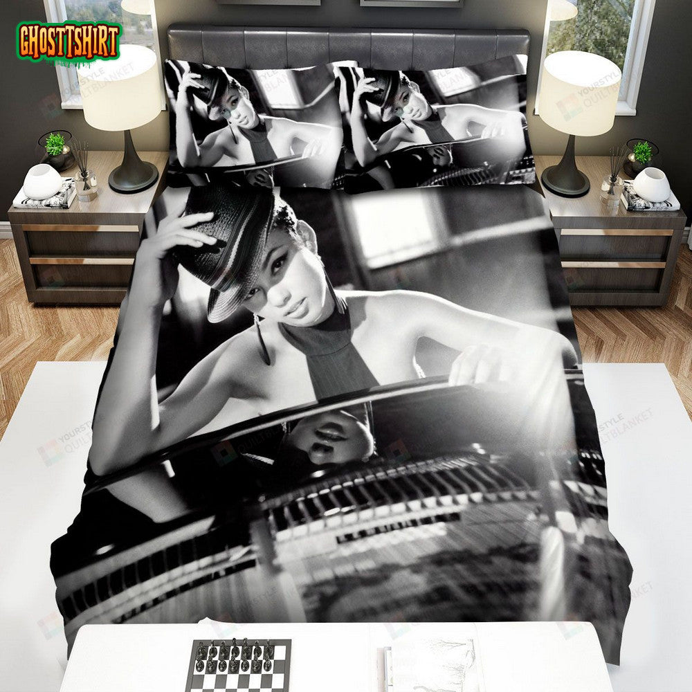 Alicia Keys, Caged Bird Song Bed Sheets Spread Duvet Cover Bedding Set