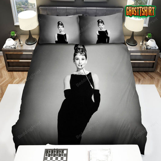 Audrey Hepburn Iconic Photo In Black & White Bed Sheets Duvet Cover Bedding Set