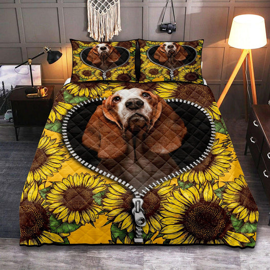 Personalized Basset Hound 3-pc Quilt Bedding Set with Sunflower Design – Cozy Bedding