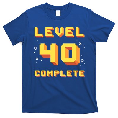 Born In 1981 Level 40 Complete 40th Birthday Retro Gaming Gift T-Shirt