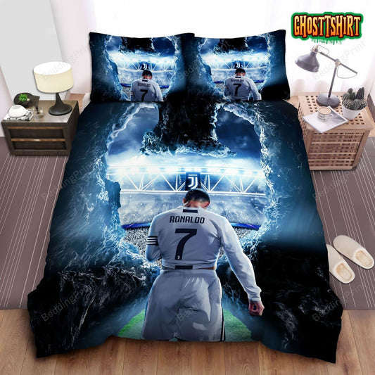 Cristiano Ronaldo In Juventus F.C. Uniform Digital Art Bed Sheets Duvet Cover Bedding Set