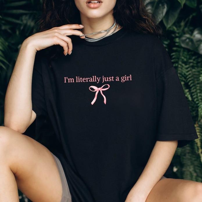 Women's i'm A Literally Just A Girl Slogan & Bow Print Round Neck Crop Tee, Fashion Casual Short Sleeve T-shirt for Daily Holiday Vacation Outdoor Wea
