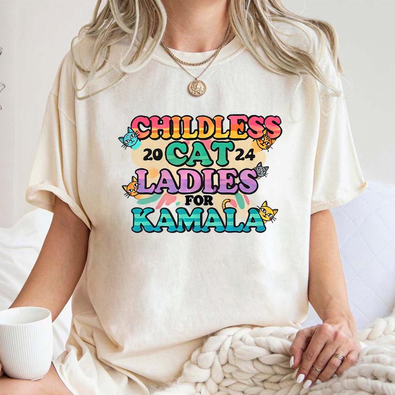 Childless Cat Ladies for Kamala 2024 ShirtsSweatshirt, Madam President Feminist Shirt