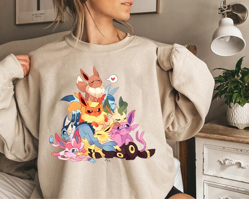 Eevee Eeveelution Sweatshirt - Slyveon, Umbreon, Espeon, Flareon, Vintage Anime Design, Blend, Comfortable Fit, Gift for Anime Lovers