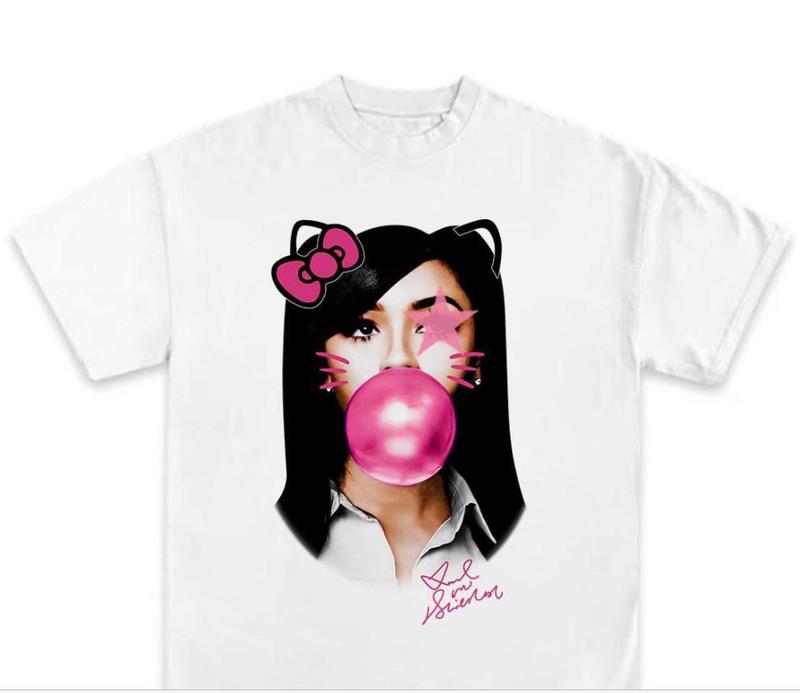 MARIAH THE SCIENTIST Kitty Star BUBBLE GUM T-SHIRT