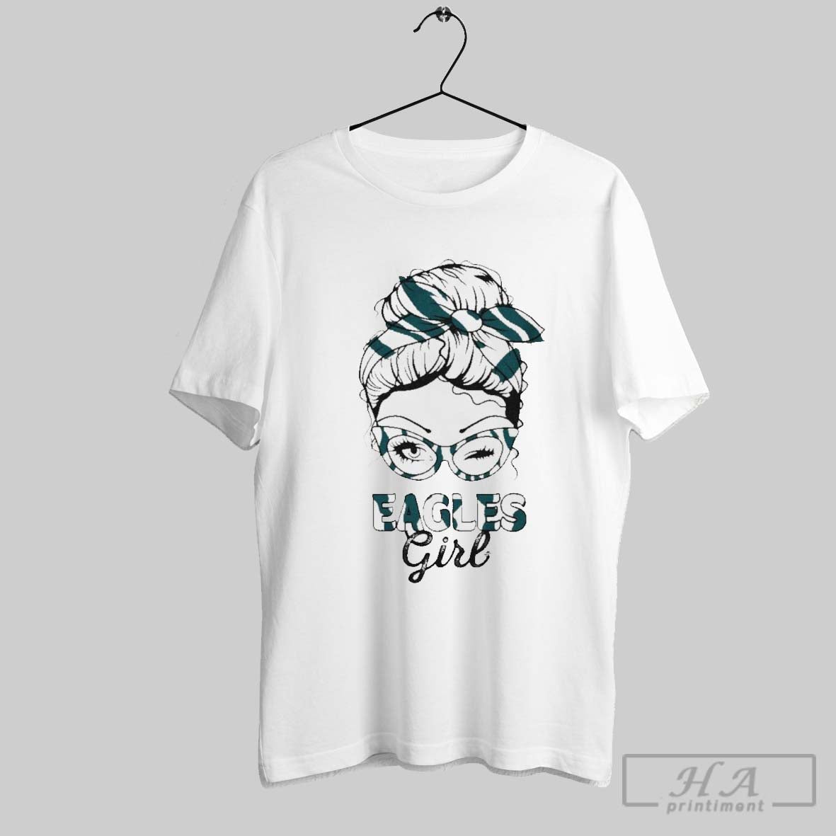 Philadelphia Eagles Girl Messy Bun Fans T Shirt