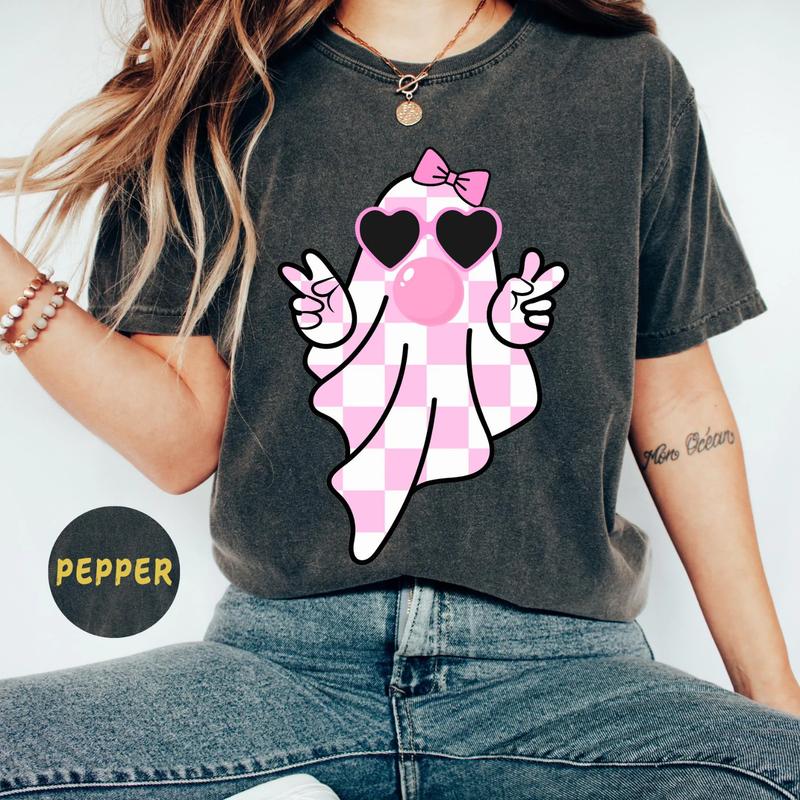 Cute Girly Ghost Blowing Bubble Tee - Retro Checkered Bow Ghost Shirt - Adorable Pink Ghost T-Shirt - Perfect for â€˜On Wednesdays We Wear Pink, Gift fo
