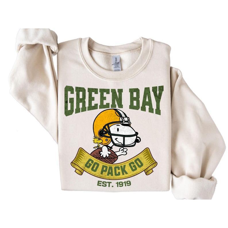 Snopy Football Sweatshirt, Green Bay Sweatshirt, Unisex Crewneck Jumper, Packers Apparel, Peanuts Sweatshirt, Athletic Pullover