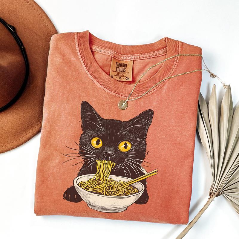 Noodle Cat Shirt, Cat Shirt, Ramen Cat T-Shirt, Cat Mom Cat Tee Cat Lover Shirt Animal Lover Tee Cat Lovers Shirt Gift for Mom Gift for Dad