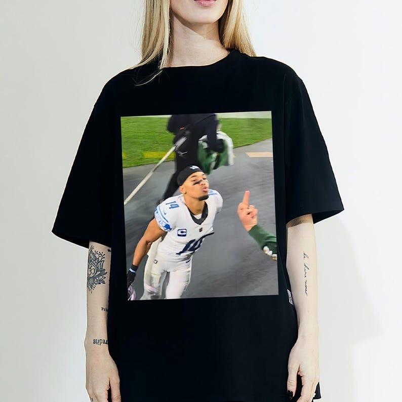 Detroit Football Amon-Ra St Brown Kiss Meme Unisex T-Shirt Cotton Fabric Fit Jersey Sleeve Top