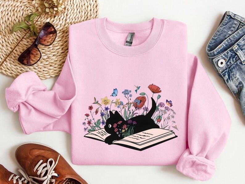 Floral Cat Shirt (5XL), Cat Lover T-shirt, Cat Book, Lover Gift, Gift for Her, Mom Gift, Cute , Fashion Tee Fashion Tee