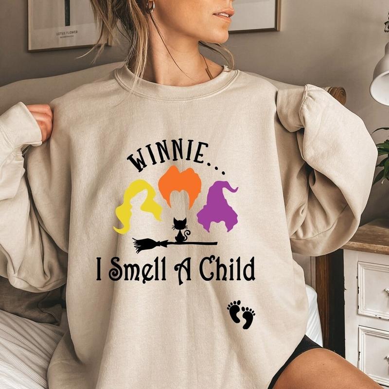 pregnancy sweater winnie i smell a child -  pregnancy announcement - halloween sweater - pregnancy sweatshirt