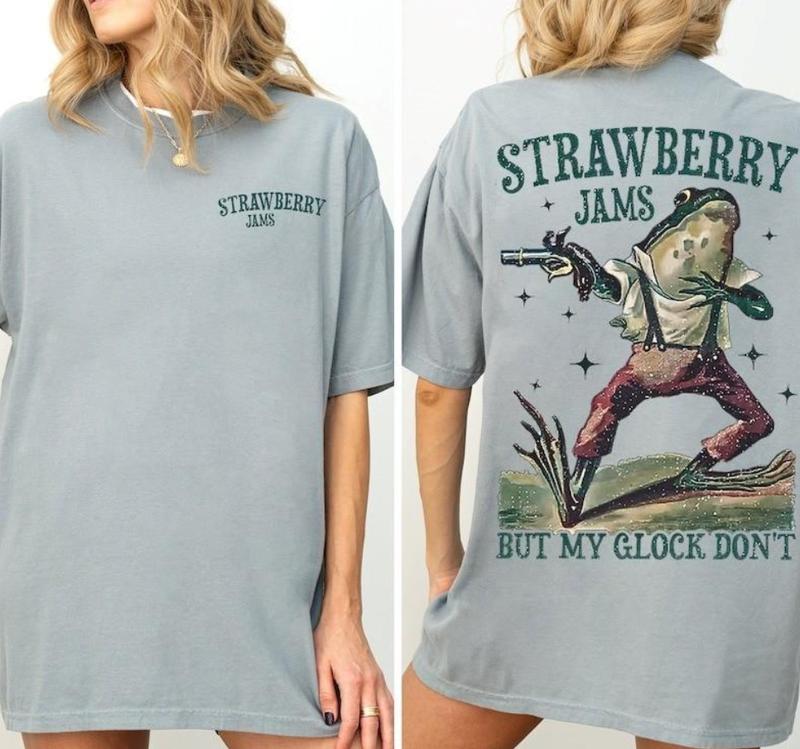 Strawberry Jams But My Don't Vintage Graphic T-Shirt, Frog Shirt, Oversized Shirt, Gift, Oversized T-Shirt Classic Cotton Menswear Top