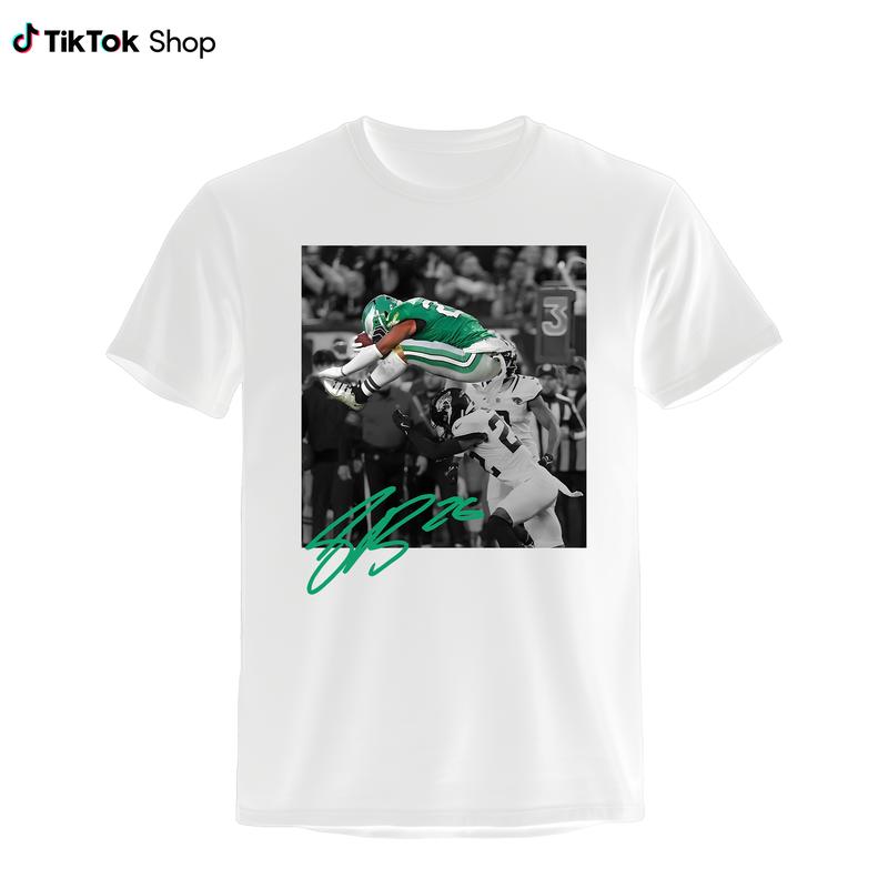 Saqu0n Barkley Backwards Hurdle Philaly Shirt, Saqu0n Fly Shirt, Football Fan T-Shirt