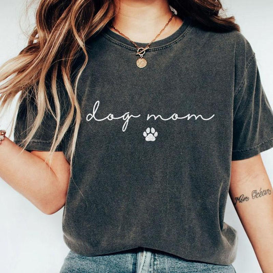 Dog Mom Shirt, Dog Mom T-Shirt, Dog Mom Shirts, Dog Mom Tee, Dog Mama Shirt, Dog Lover Gifts, Pet Lover T-shirt, Dog Owner Outfits, Dog Mama Clothing,
