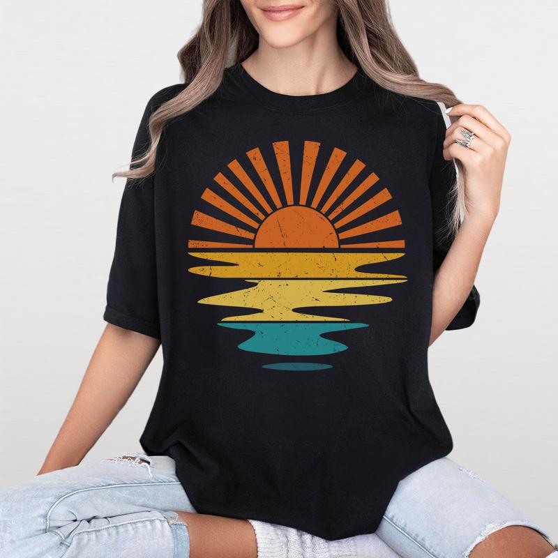 Sunset Shirt, Summer Shirt, Sun Shirt, Retro Sunshine Shirt, Sun Rays Tee, Beachy Vibes Tee, Comfort Shirt for Women, Beach TShirt, Summer Vacation TS