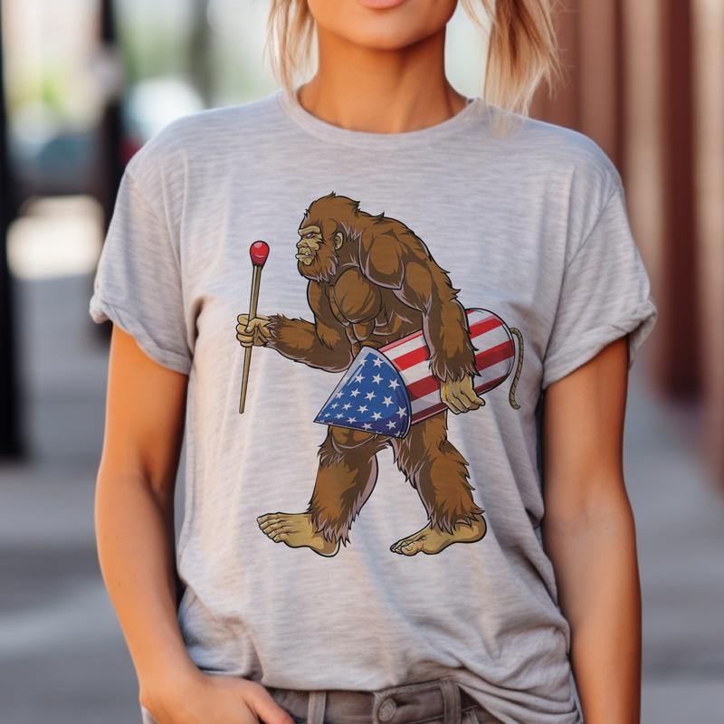 Bigfoot Tees USA Bigfoot Tshirt Sasquatch Patriotic Top Flamingo Bigfoot T-shirt Retro Bigfoot Tshirt Fun Flamingo Tee Bigfoot Fun T-shirt