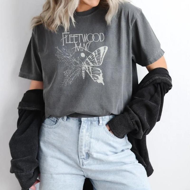 Fleetwood Mac Retro Tee â€“ Perfect for Fans, Music Tour Style, Gift for Woman, Crew Neck, Trending T-shirt