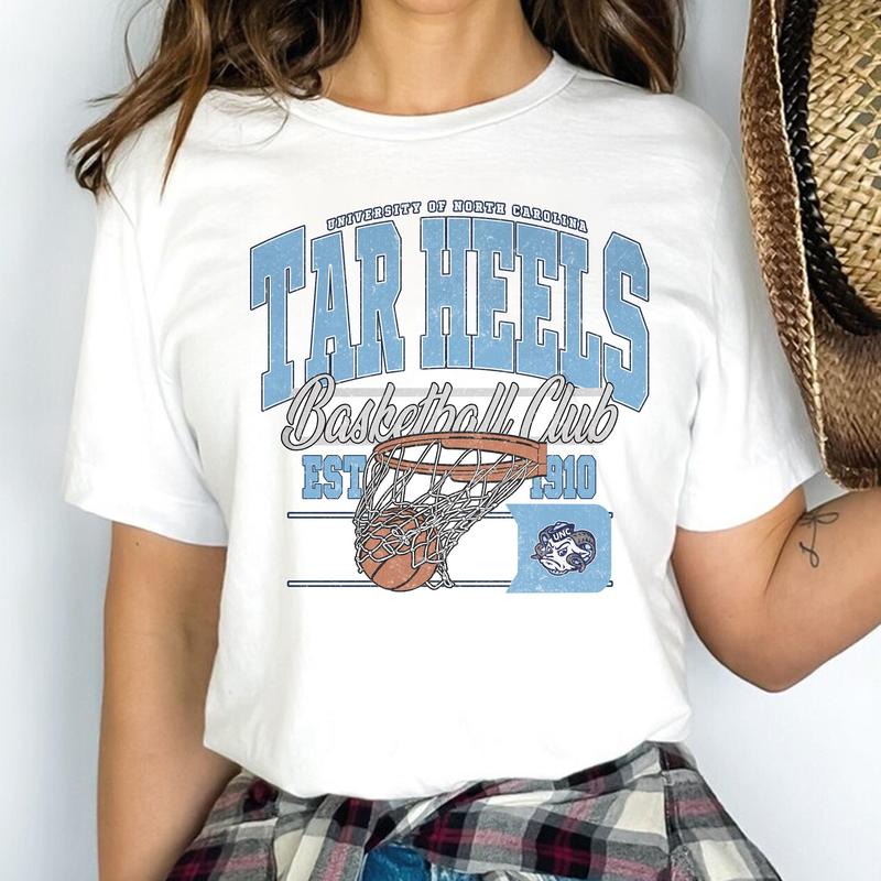 Vintage North Carolina Tar Heels NCAA Division I Men's Basketball Shirt, University of North Carolina NCAA College Basketball Shirt, Crewneck, Cotton,