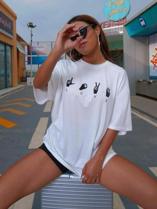 Women's LOVE Graphic PrintÂ Round Neck Tee,Â Summer Clothes Women, Casual Half Sleeve T-shirt, Women's Summer Tops for Daily Outdoor Wear