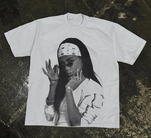Aaliyah Portrait Print Short Sleeve T-Shirt Timeless Tribute to an Iconic Star Classic Cotton vintage  graphic
