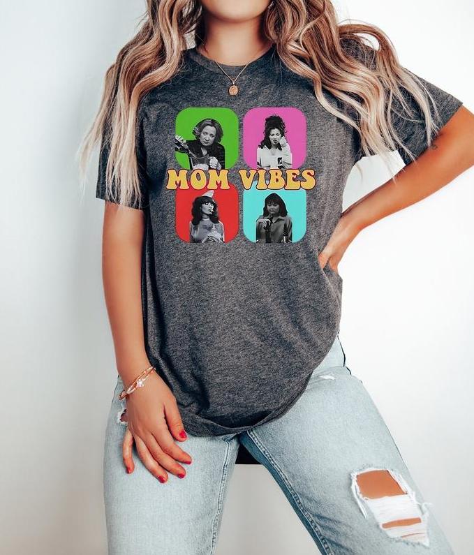 90’s Mom Vibes Vintage Funny Mom T-Shirt, Retro Funny Mom T-Shirt, Mom Life Unisex Gildan Shirt Top Womenswear
