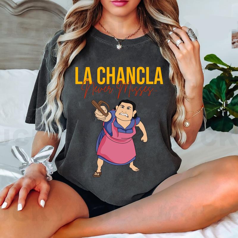La Chancla T-Shirt, Funny Hispanic Moms T-Shirt, Te Calmas O Te Calmo T-Shirt