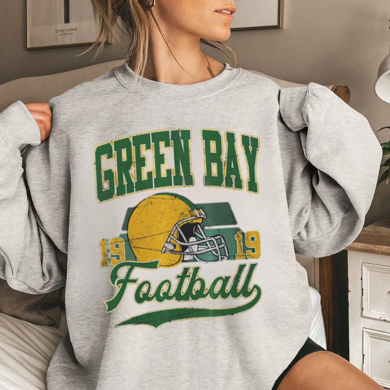 Green Bay Football Vintage Style Sweatshirt, Retro Green Bay Varsity Crewneck Sweatshirt, Green Bay Long Sleeve FSE5