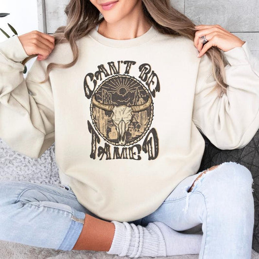 Can't Be Tamed Crewneck Sweatshirt, Womenswear Soft Printed Sweatshirt, Country Music Cozy Oversized Top Fleece Day
