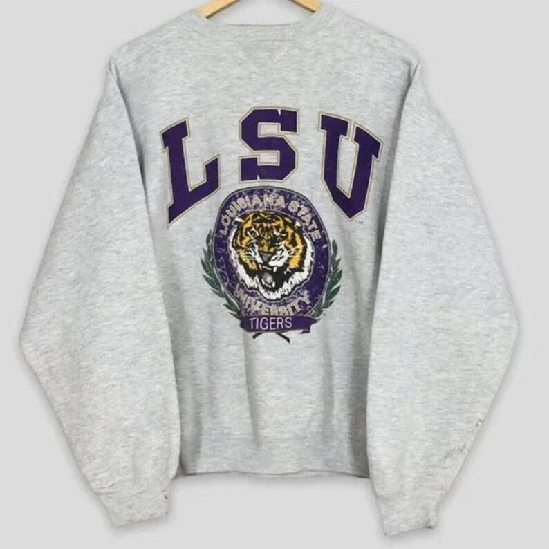 Vintage NCAA LSU Tigers Sweatshirt, University Of Louisiana State Crewneck, Lsu Tigers Shirt, NCAA Shirt, College Shirt, Unisex Sweatshirt Casual Clas