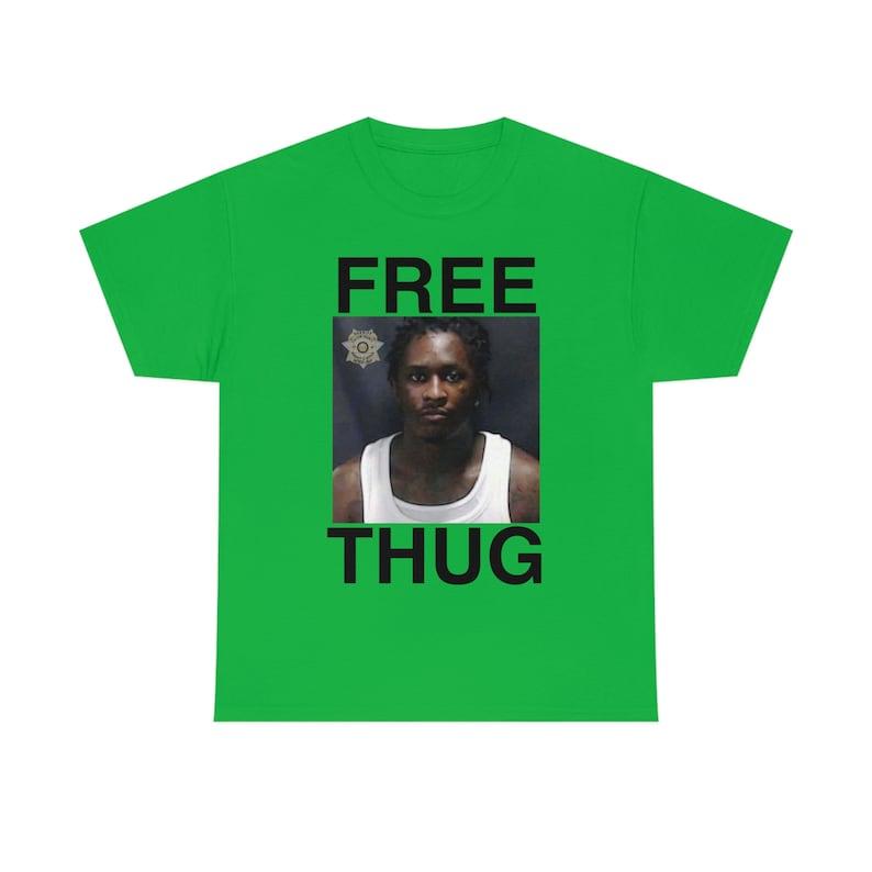 FREE THUG Young Thug Mugshot T-Shirt, Expressive Gifts Tee, Unique Urban Fashion with Hip Hop Influences, Unisex Mugshot Graphic Shirt