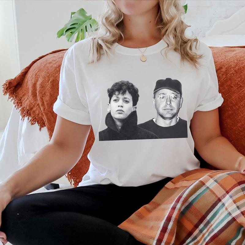 Vintage Young Hаrris Walz Without Text Unisex Shirt