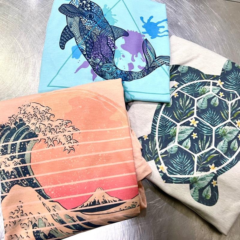 Vintage Beach Tshirts Summer Beach Tees Sand and Sun T-Shirts Summer Ocean Tees Vacation Tshirts Womens Sea Turtle Tops Retro Beach Wave Tees Short Sl