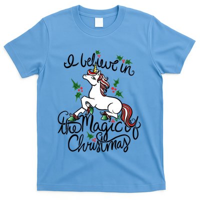 I Believe In The Magic Of Christmas Great Gift T-Shirt