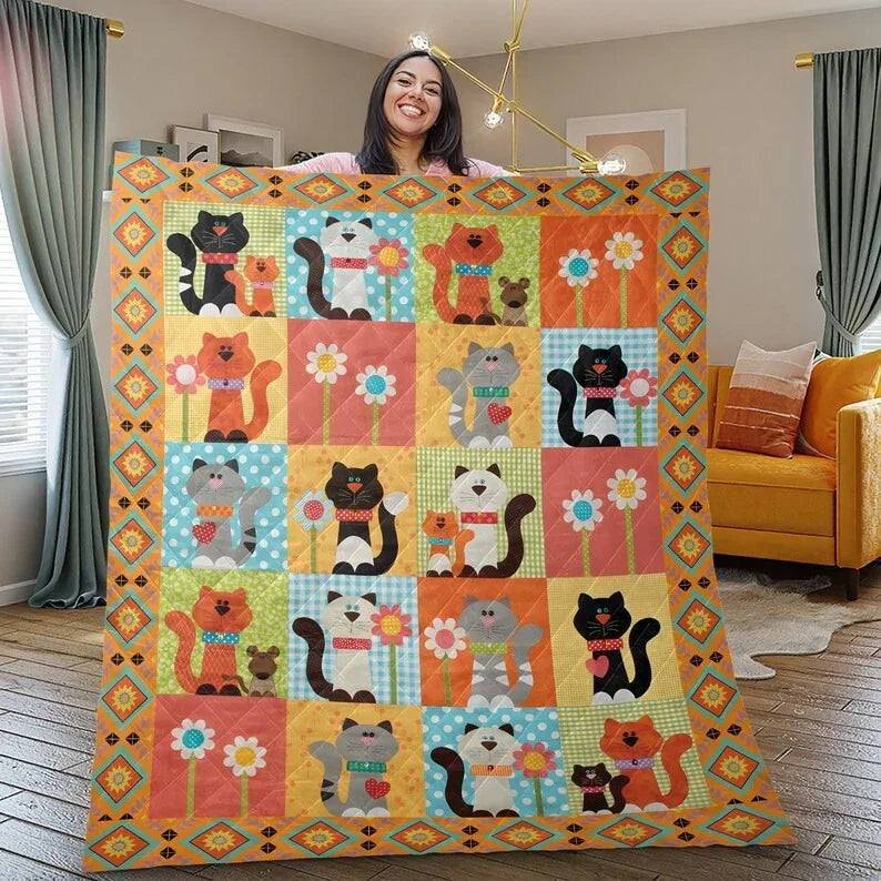 Personalized Vintage Cartoon Cat with Flower Halloween 3-Piece Quilt Bedding Set With Pillowcases