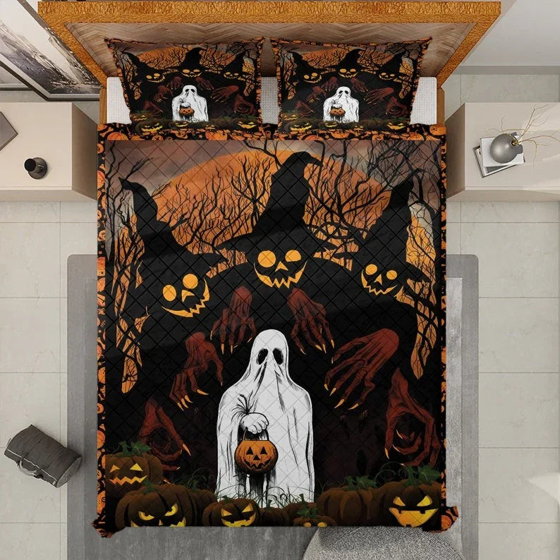 Personalized Vintage Scary Ghost Spooky Season Halloween 3-Piece Quilt Bedding Set With Pillowcases
