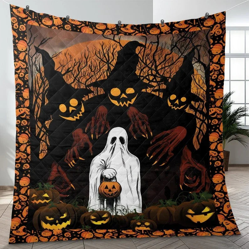 Personalized Vintage Scary Ghost Spooky Season Halloween 3-Piece Quilt Bedding Set With Pillowcases