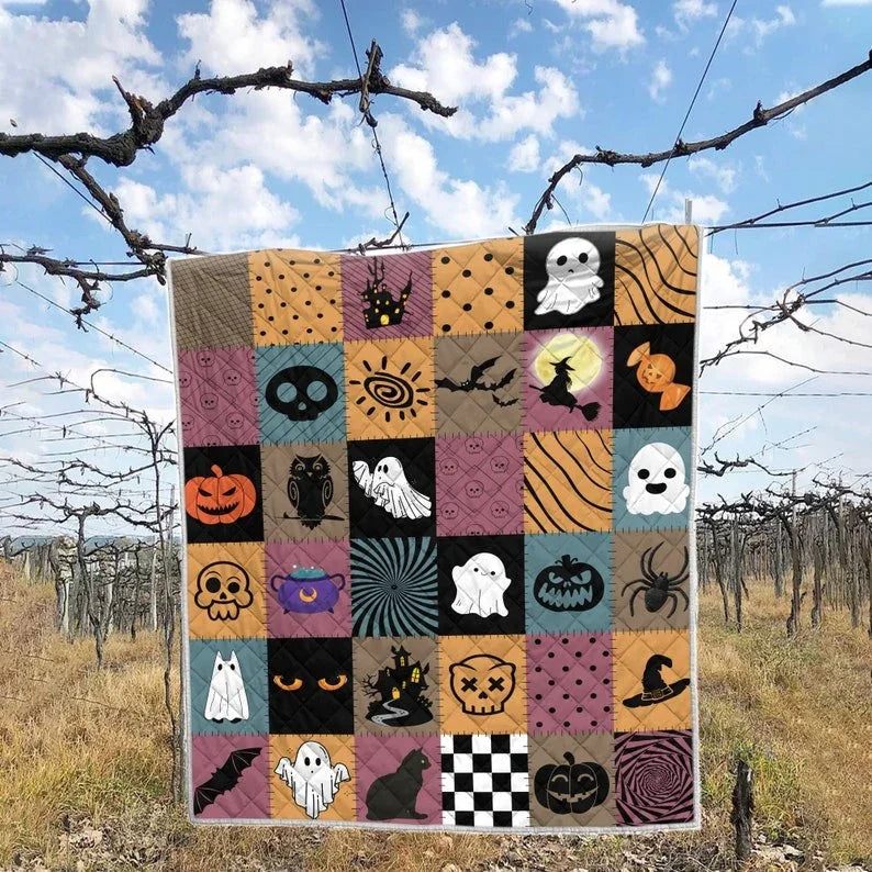 Personalized Spooky Season Halloween 3-Piece Quilt Bedding Set With Pillowcases